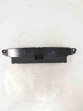 Load image into Gallery viewer, Clock screen Toyota Camry 2002 02 2003 03 - NW105928