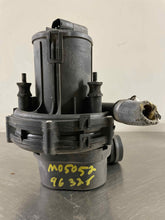 Load image into Gallery viewer, AIR INJECTION PUMP SMOG BMW 328i M3 323i 1995 95 1996 96 1997 97 1998 98 99 - NW8030
