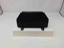 Load image into Gallery viewer, AMPLIFIER Jaguar XJ8 XK8 2000 00 01 02 03 04 05 AMP - NW137985