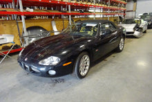 Load image into Gallery viewer, CARRIER ASSEMBLY Jaguar XK8 1998 98 1999 99 2000 00 2001 01 2002 02 - NW46686