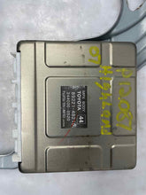 Load image into Gallery viewer, BODY CONTROL MODULE COMPUTER Toyota Highlander 04 05 06 07 - NW210641