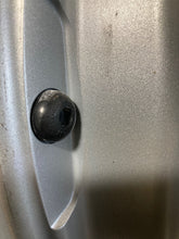 Load image into Gallery viewer, WHEEL RIM 745i 745li 750i 750il 750LI 760li 02-08 18x8 - NW198148