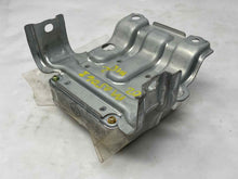 Load image into Gallery viewer, Computer Toyota MR2 2002 - NW38225