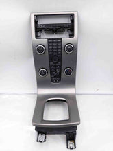 Load image into Gallery viewer, RADIO Volvo C30 C70 V70 XC70 2006 06 2007 07 - NW211057