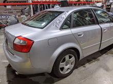 Load image into Gallery viewer, CARRIER ASSEMBLY Audi A4 2002 02 2003 03 2004 04 05 06 - NW211475