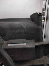 Load image into Gallery viewer, RADIATOR FAN ASSEMBLY Mustang 2005 05 2006 06 07 08 09 10 11 12 13 - NW212384
