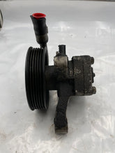 Load image into Gallery viewer, Power Steering Pump Kia Sorento 2011 - NW163598