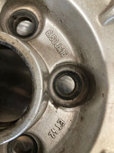 Load image into Gallery viewer, WHEEL Beetle 1998 98 99 00 01 02 03 04 05 16x6.5 Alloy - NW201529