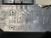 Load image into Gallery viewer, THROTTLE BODY Range Rover Sport LR3 2005 05 2006 06 4.4L - NW178482