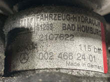Load image into Gallery viewer, Power Steering Pump Chrysler Crossfire 2005 - NW213609