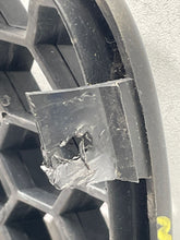 Load image into Gallery viewer, Grille Pontiac Solstice 2007 - NW97965