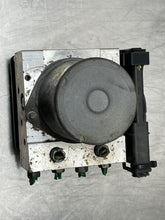 Load image into Gallery viewer, ABS PUMP SAAB 9-3 9-5 2001 01 2002 02 2003 03 2004 2005 - NW215328