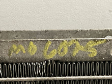 Load image into Gallery viewer, RADIATOR Ford F150 Pickup F250 Pickup 99 00 01 02 03 04 - NW131685