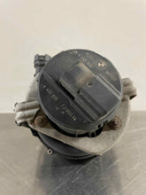 Load image into Gallery viewer, AIR INJECTION PUMP SMOG BMW 525i 528i 530i 1997 97 98 99 00 01 02 03 - NW8052
