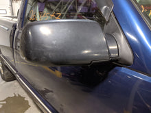Load image into Gallery viewer, Side View Door Mirror GMC 2500 PICKUP 2000 - NW242647