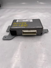 Load image into Gallery viewer, TRANSFER CASE CONTROL MODULE COMPUTER 1500 Pickup 2500 97-00 - NW233047