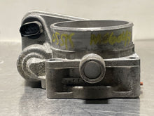 Load image into Gallery viewer, THROTTLE BODY STS XLR 2004 04 2005 05 2006 06 2007 07 2008 08 2009 09 - NW177331