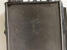 Load image into Gallery viewer, RADIATOR Toyota Sequoia Tundra 07 08 09 10 11 12 13 - NW230601