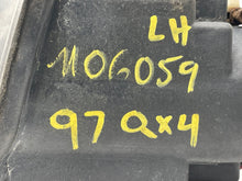 Load image into Gallery viewer, Park Lamp Light INFINITI QX4 1997 - NW82605