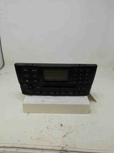 Load image into Gallery viewer, Radio Jaguar XJ8 2004 - NW137922