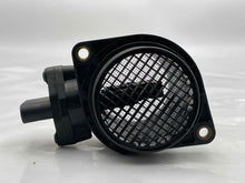 Load image into Gallery viewer, Mass Air Flow Sensor Meter MAF Q7 Beetle Golf Golf Cabriolet 00-11 - NW222766