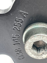 Load image into Gallery viewer, POWER STEERING PUMP GOLF JETTA BEETLE 98 99 00 01 - 05 - NW241151