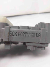 Load image into Gallery viewer, FUSE BOX Honda Odyssey 99 00 01 02 03 04 - NW65568