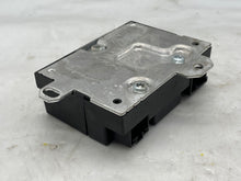 Load image into Gallery viewer, FUEL PUMP CONTROL MODULE COMPUTER B250 E250 Van C250 C300 C350 C63 CL550 11-16 - NW236004