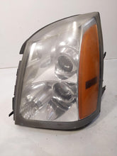 Load image into Gallery viewer, Headlight Lamp Assembly Cadillac SRX 2004 - NW261463