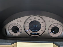 Load image into Gallery viewer, TRANSFER CASE Mercedes-Benz E280 E320 E350 E550 E63 2007 07 - NW246187