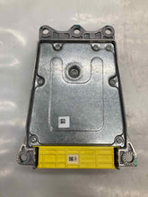 Load image into Gallery viewer, AIR BAG CONTROL MODULE COMPUTER Gl320 Gl350 Gl450 Gl550 R320 R350 08-13 - NW36462