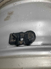Load image into Gallery viewer, WHEEL RIM X1 2012-2015 17x7-1/2 ALLOY - NW255107