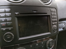 Load image into Gallery viewer, RADIO Mercedes-Benz ML350 ML450 ML550 ML63 2011 11 - NW232492
