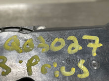 Load image into Gallery viewer, THROTTLE BODY Toyota Prius Prius V 12 13 14 15 16 17 18 - NW246497