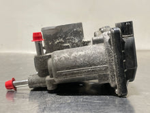 Load image into Gallery viewer, THROTTLE BODY Toyota Prius Prius V 12 13 14 15 16 17 18 - NW246497