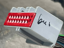 Load image into Gallery viewer, Side View Door Mirror Lincoln MKZ 2015 - NW542687
