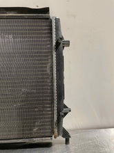 Load image into Gallery viewer, RADIATOR Volkswagen Passat 2012 12 2013 13 2014 14 - NW230604