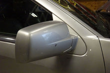 Load image into Gallery viewer, SIDE VIEW DOOR MIRROR Cadillac SRX 2004 04 2005 05 2006 06 Right - NW50646