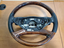 Load image into Gallery viewer, Steering Wheel Mercedes-Benz SL55 2011 - NW175916