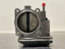 Load image into Gallery viewer, Throttle Body NV 2500 2016 - NW246367