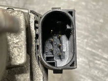 Load image into Gallery viewer, THROTTLE BODY Porsche Cayenne 2004 04 2005 05 2006 06 - NW178459