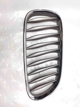 Load image into Gallery viewer, GRILLE BMW Z4 03 04 05 06 07 08 Right - NW260900