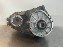 Load image into Gallery viewer, TRANSFER CASE Ml 320 Ml 350 98 99 00 01 02 03 04 05 - NW246194