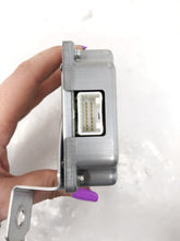 Load image into Gallery viewer, TRANSFER CASE CONTROL MODULE COMPUTER M35 M45 06 07 08 - NW31480