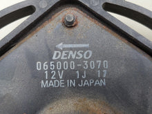 Load image into Gallery viewer, RADIATOR FAN ASSEMBLY Honda Fit 2007 07 2008 08 - NW246734