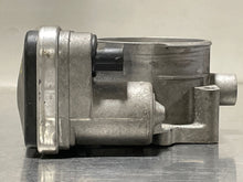 Load image into Gallery viewer, THROTTLE BODY STS XLR 2004 04 2005 05 2006 06 2007 07 2008 08 2009 09 - NW177332