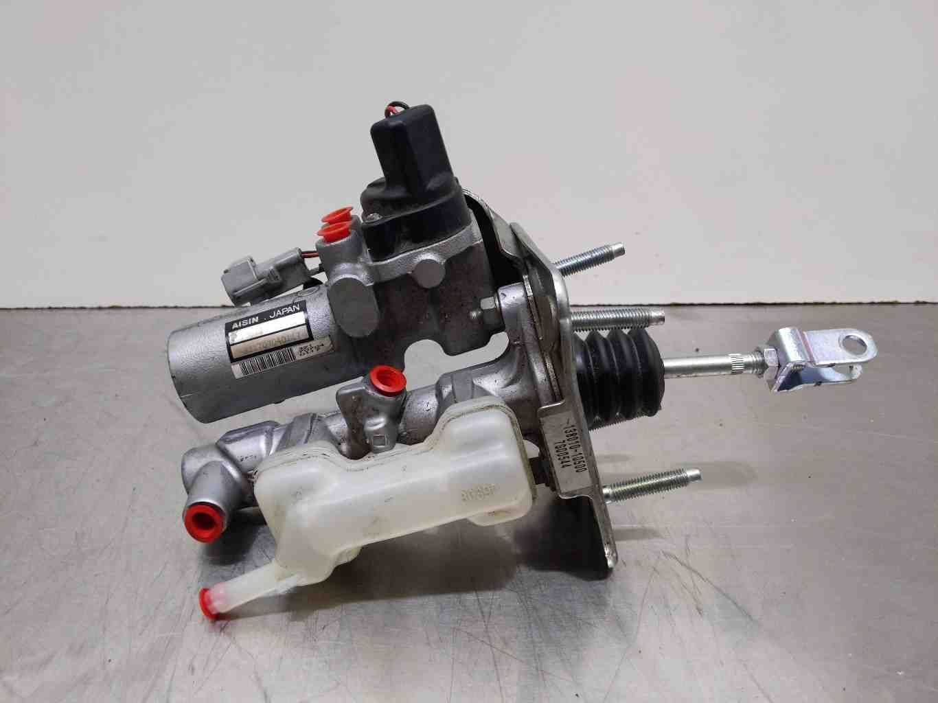 Brake Master Cylinder LEXUS LS460 2007 - NW223852 – Tom's