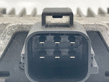 Load image into Gallery viewer, FUEL PUMP CONTROL MODULE COMPUTER LR2 08 09 10 11 12 - NW36971