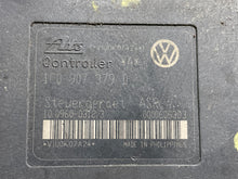 Load image into Gallery viewer, ABS PUMP BEETLE GOLF JETTA 2001 02 03 04 05 06 - NW221713