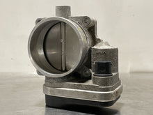 Load image into Gallery viewer, THROTTLE BODY STS XLR 2004 04 2005 05 2006 06 2007 07 2008 08 2009 09 - NW177333
